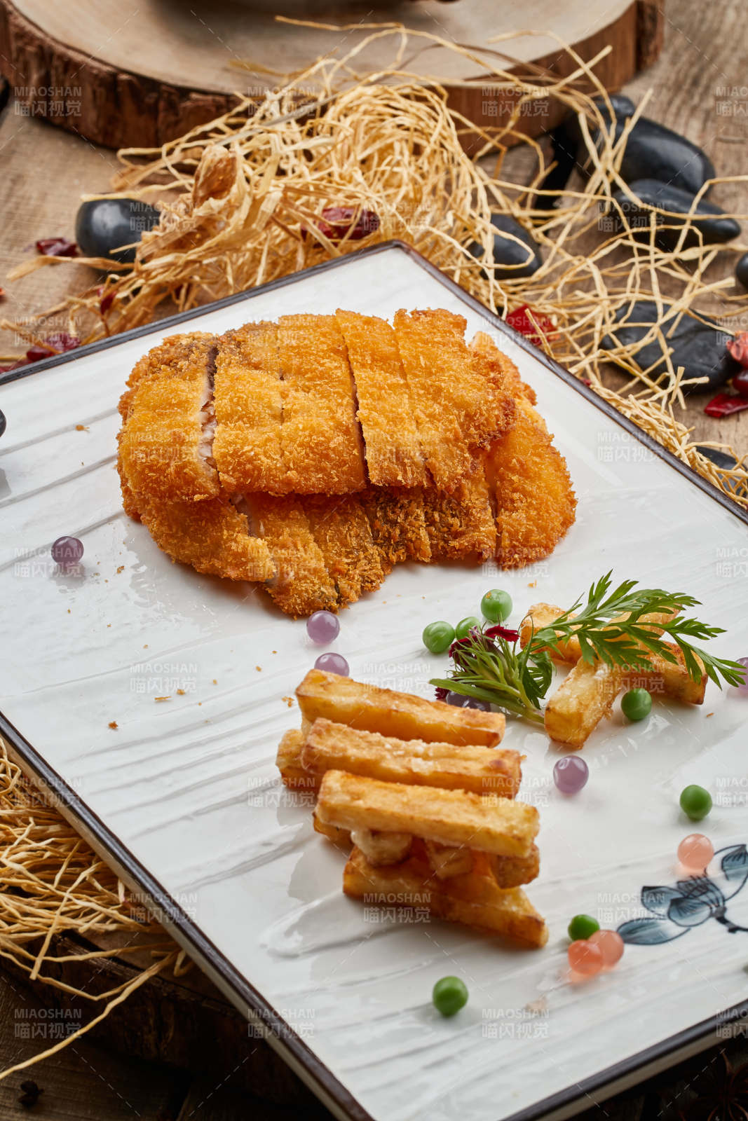 鱼宴炸鱼匹配薯条