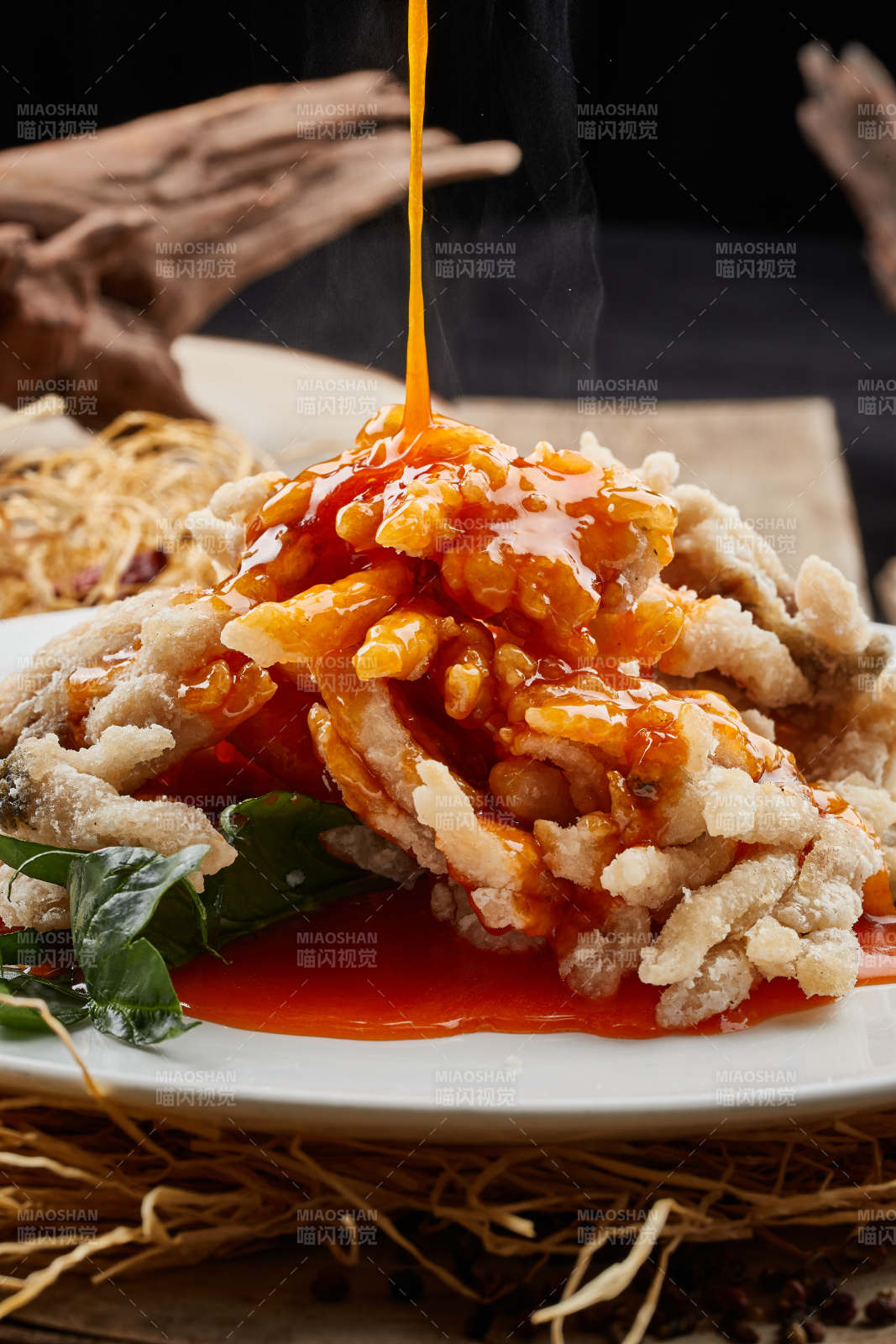 成品名菜金毛獅子魚