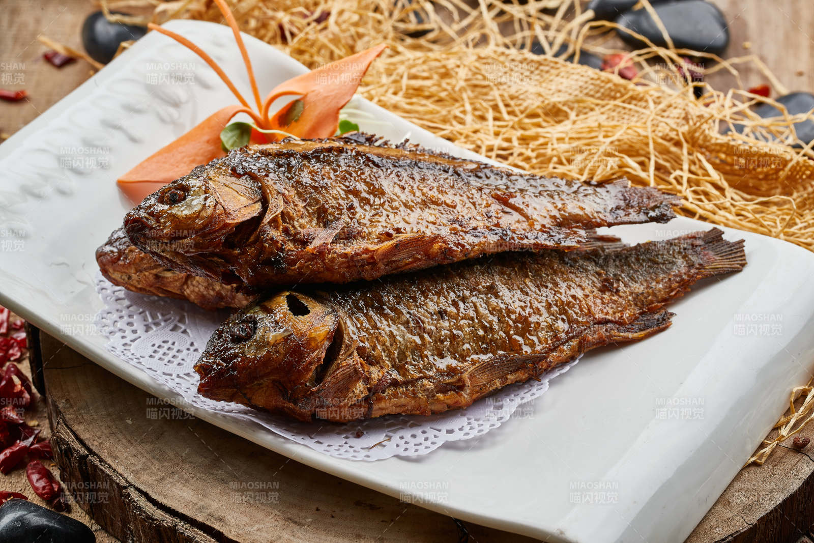 全魚宴香酥燉鯽魚