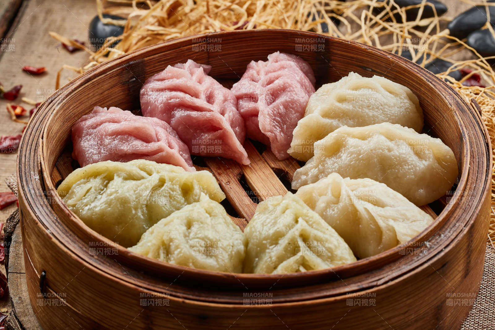 全鱼宴彩色鱼肉蒸饺