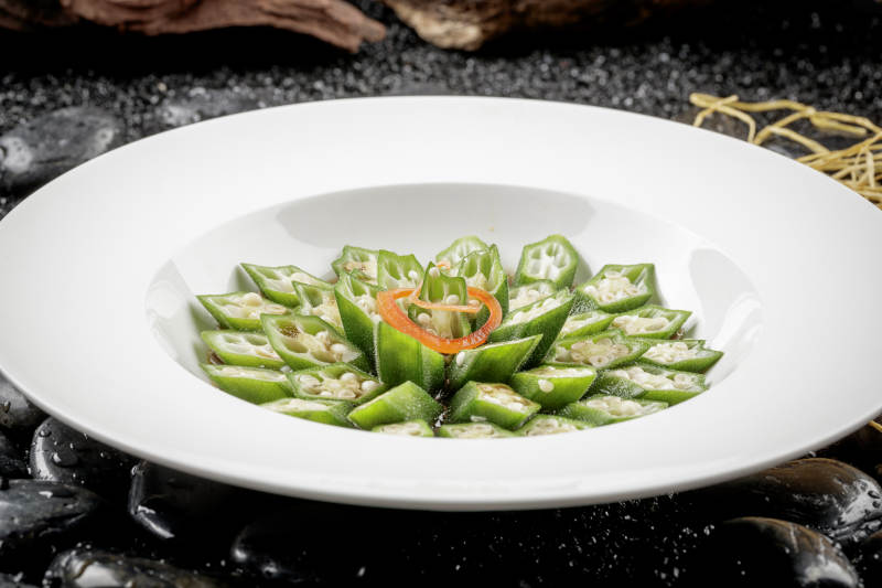 圓形磁盤裝的撈汁秋葵