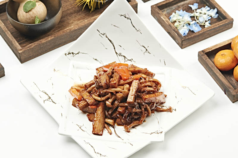 酱爆杏鲍菇海鲜菇彩椒