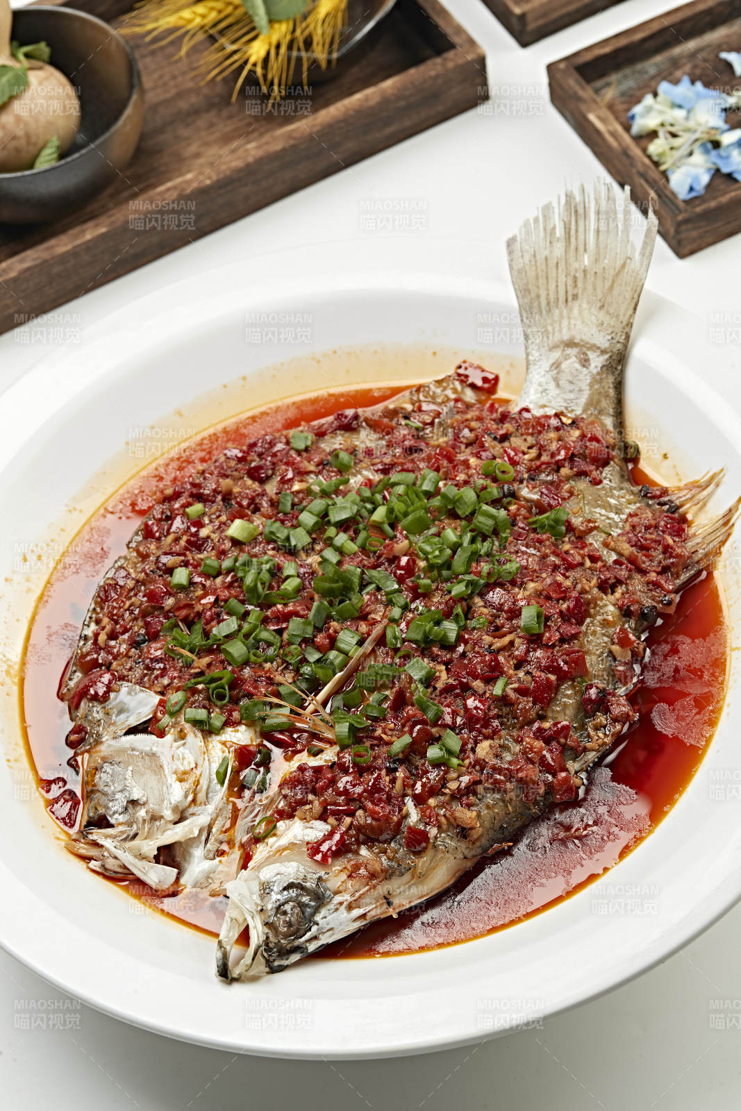 湘味剁椒蒸海鱸魚