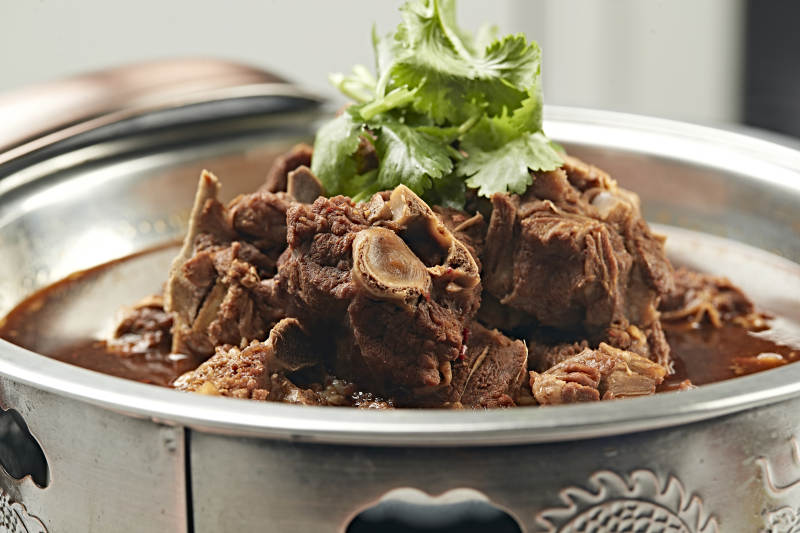 红焖羊脊骨羊蝎子