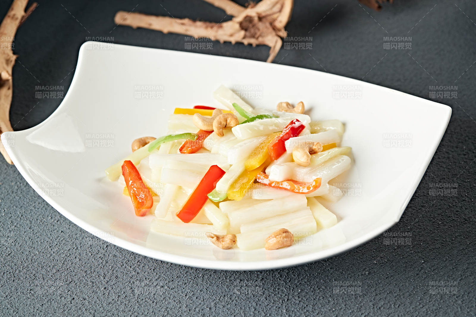 小炒果仁腰果彩椒芥兰笋