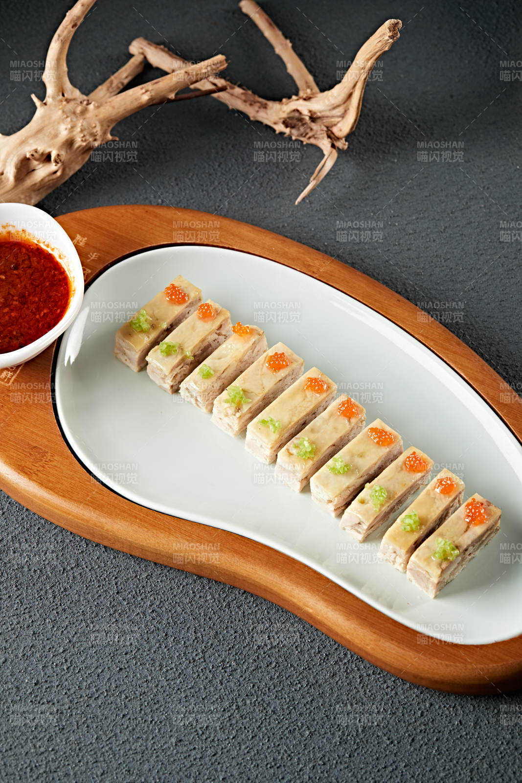 冷切蘸汁三黄鸡压鸡皮冻