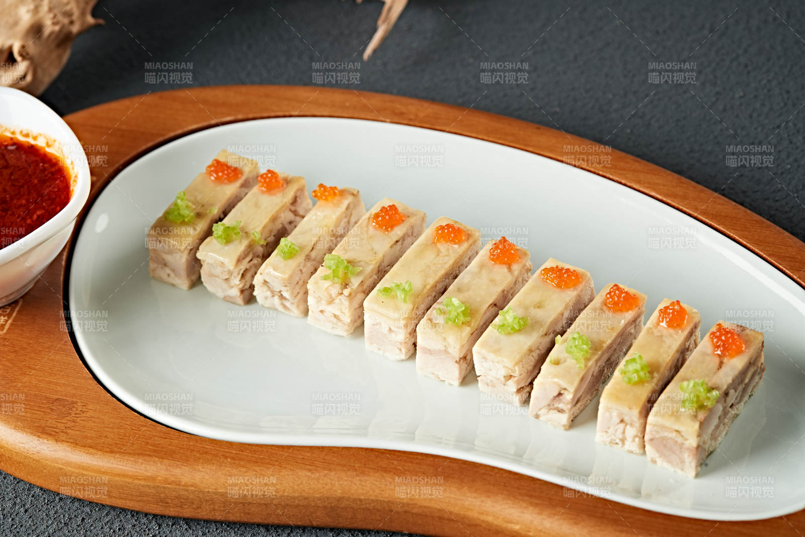 冷切蘸汁三黄鸡压鸡皮冻