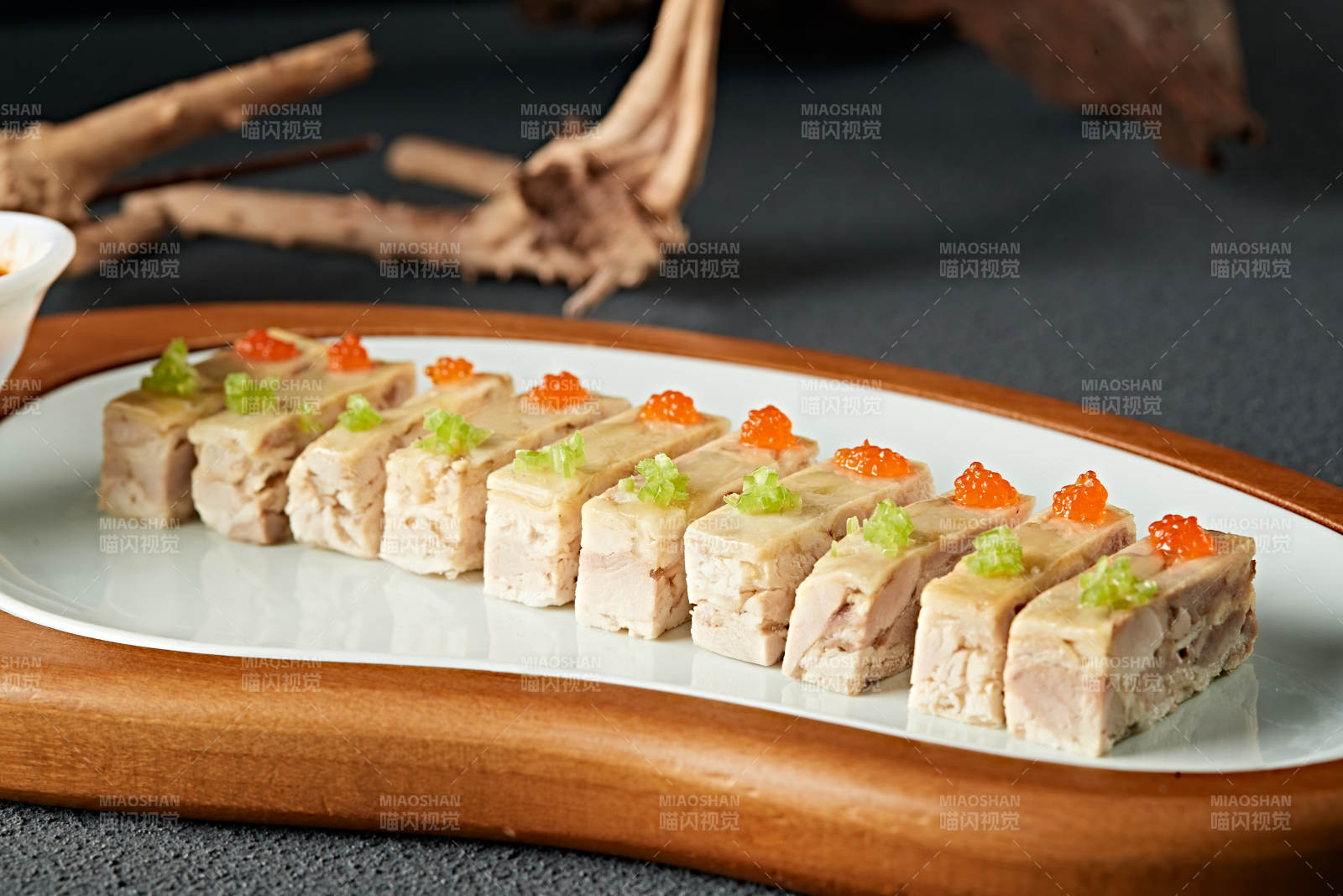 冷切蘸汁三黄鸡压鸡皮冻