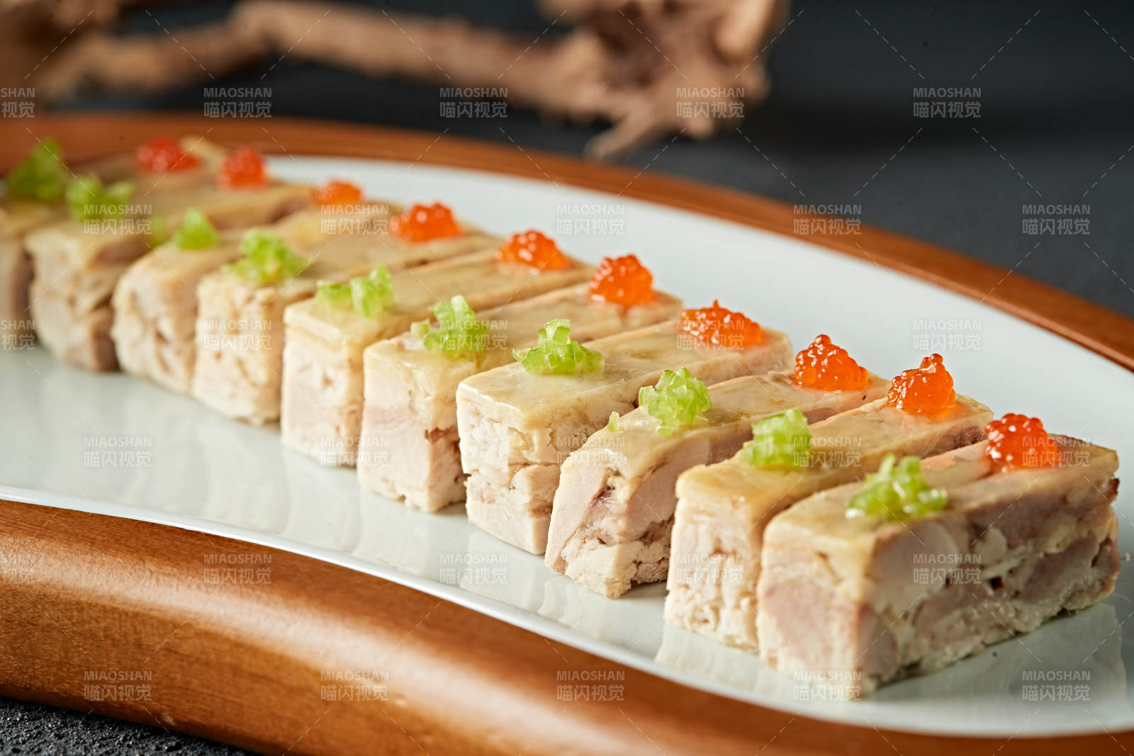 冷切蘸汁三黄鸡压鸡皮冻