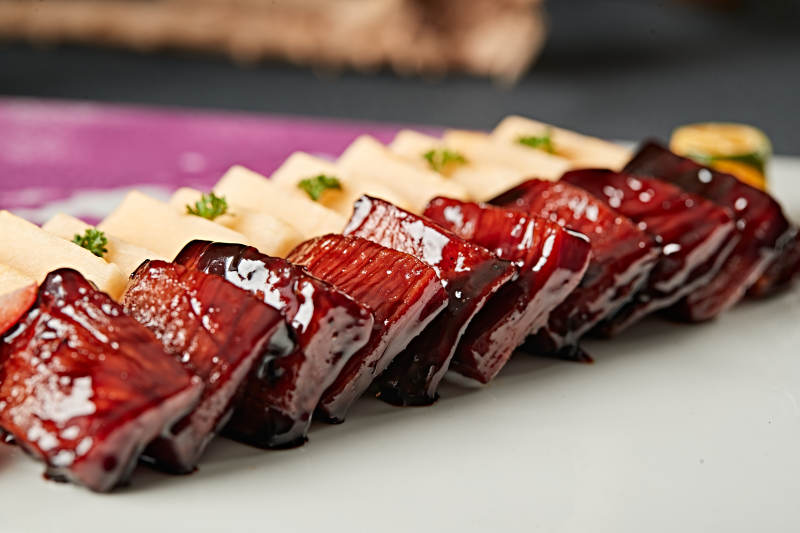 较重松板肉配蜜瓜