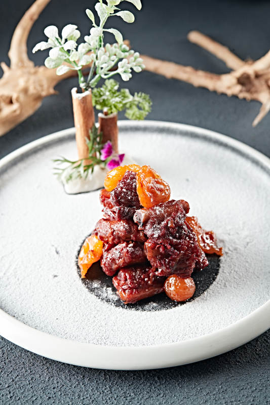 果脯蜜饯配秘制糖醋小排骨