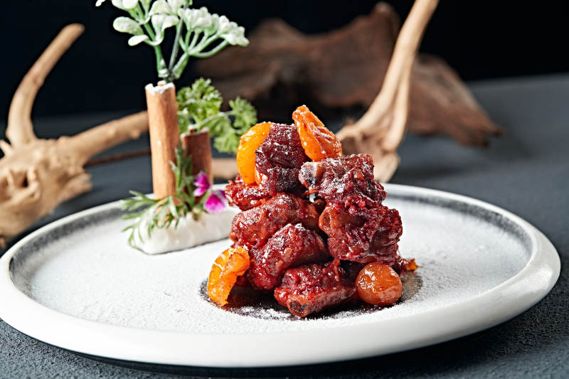 果脯蜜饯配秘制糖醋小排骨