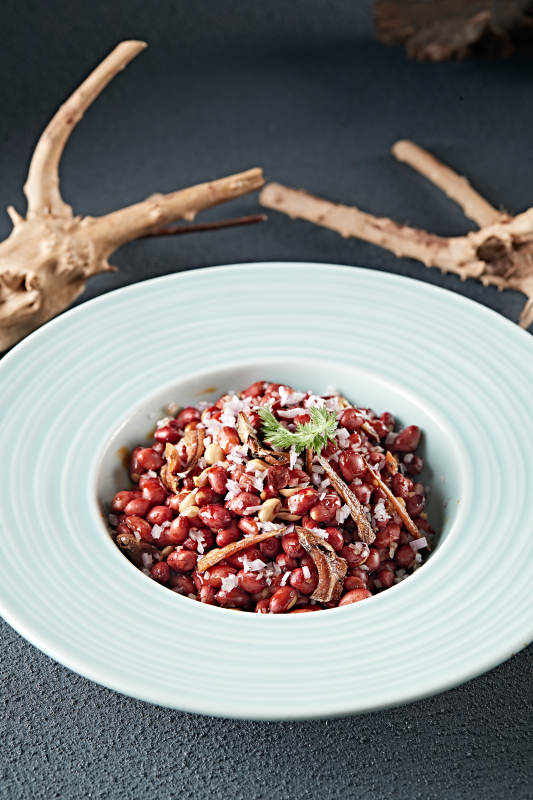 下酒小菜油炸花生拌小鱼干