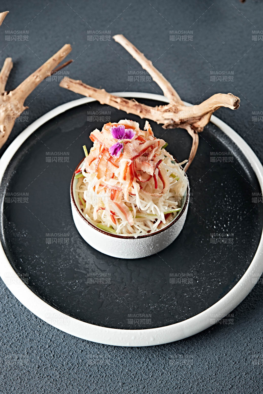 北極貝肉配腌芥菜絲