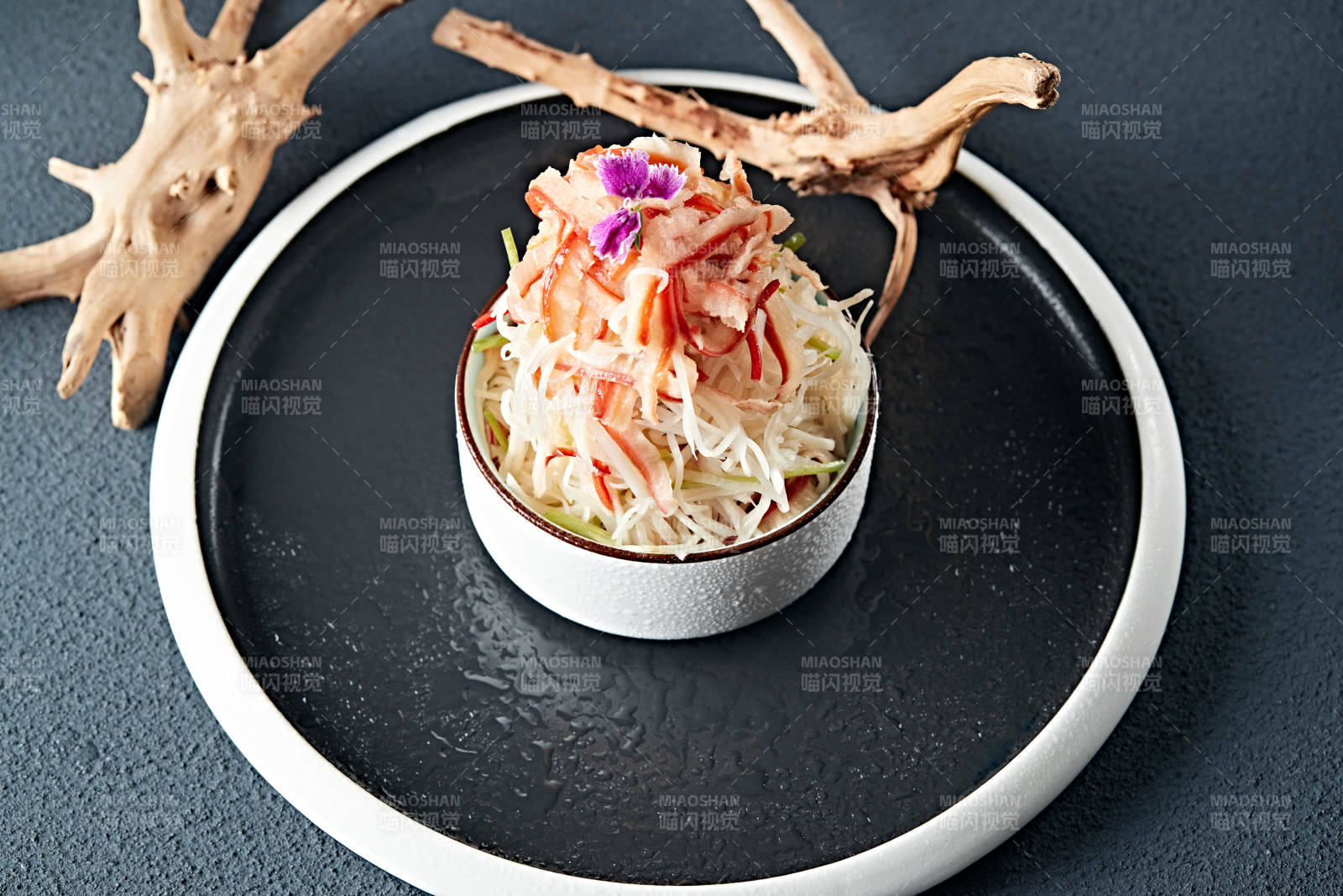 北極貝肉配腌芥菜絲