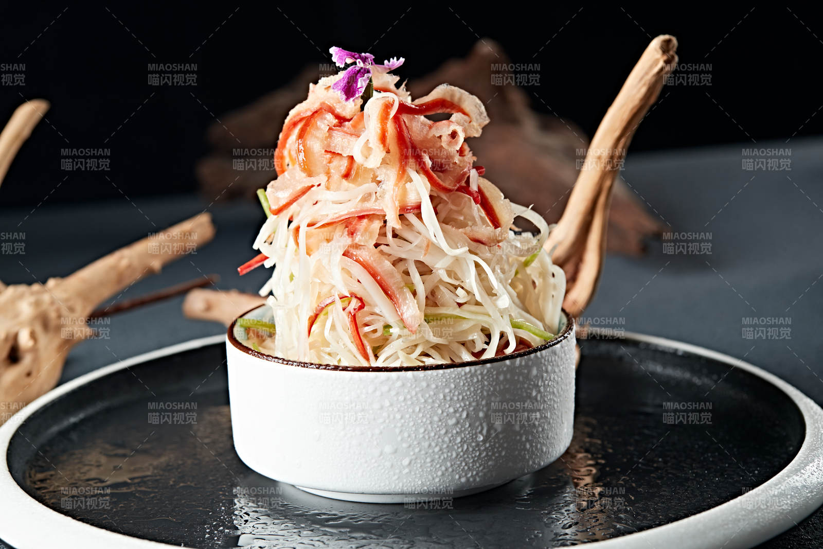 北極貝肉配腌芥菜絲