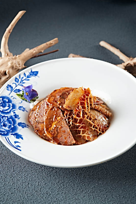 凉拌香辣卤水牛腱切片金钱肚