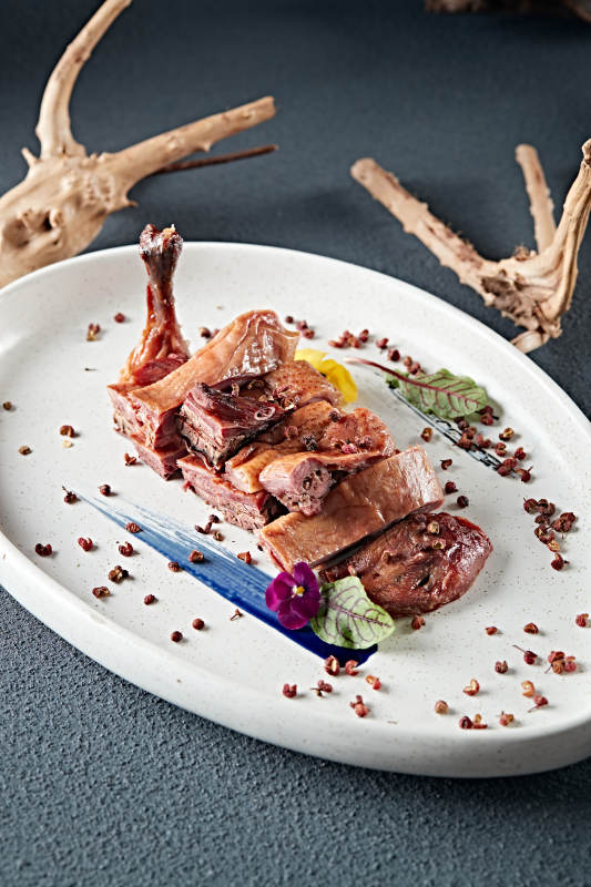 分切半只花椒鹵水鴨