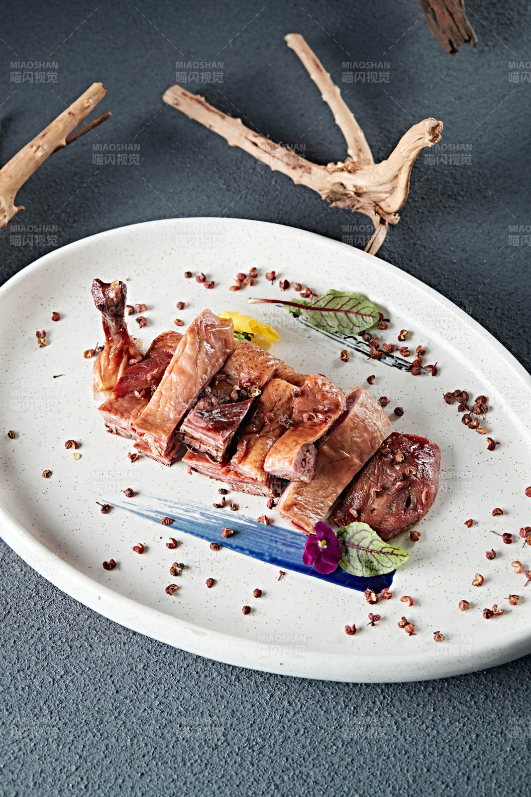 分切半只花椒鹵水鴨