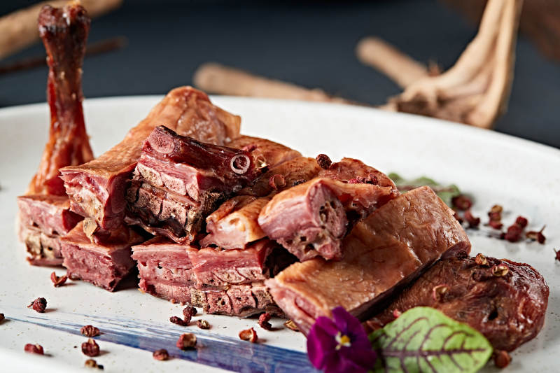 分切半只花椒鹵水鴨