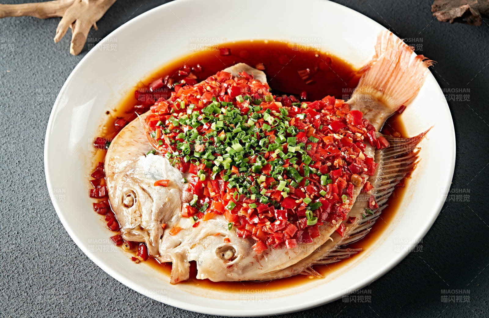 剁椒豉油蒸鯛魚