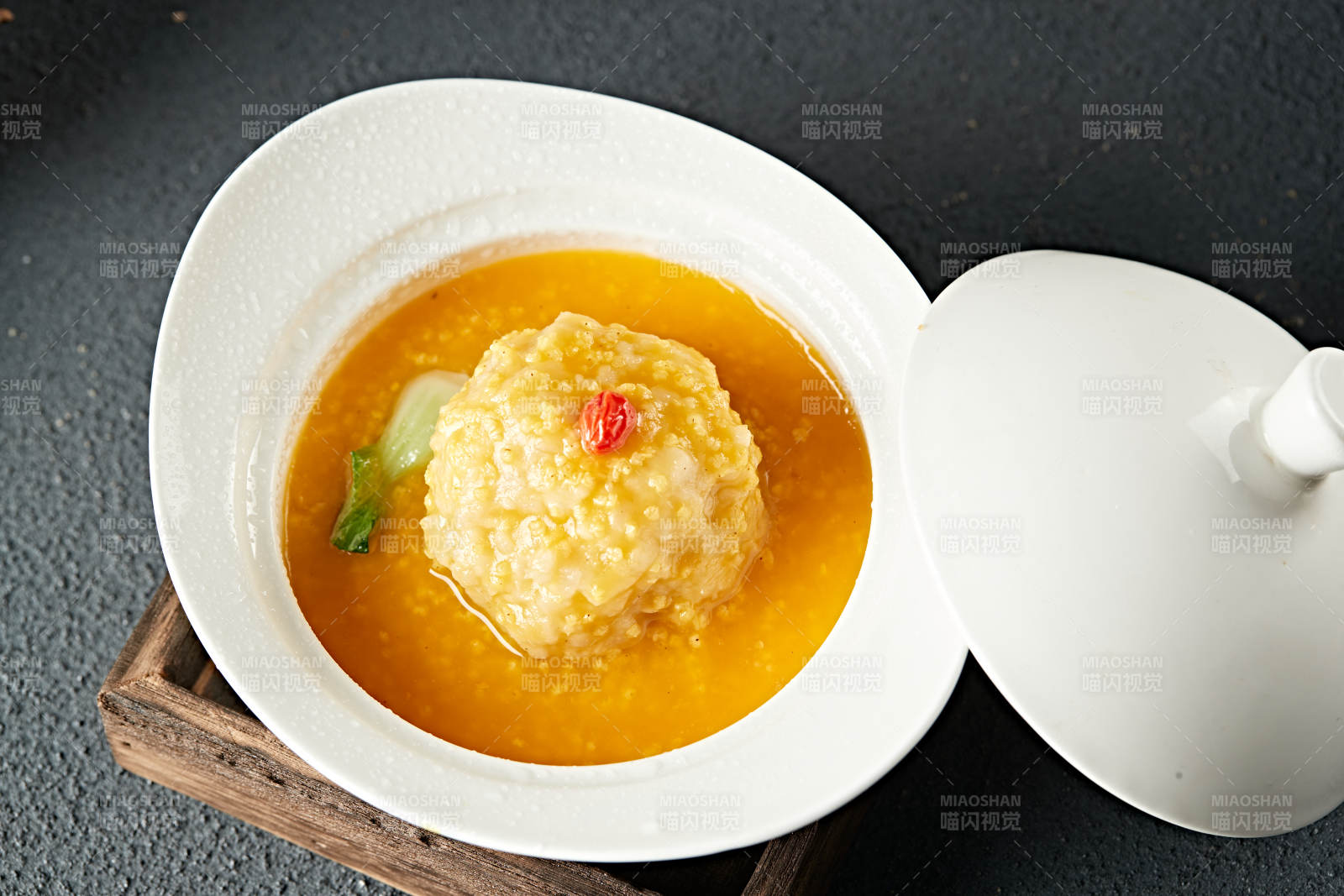 南瓜金米粥燉獅子頭