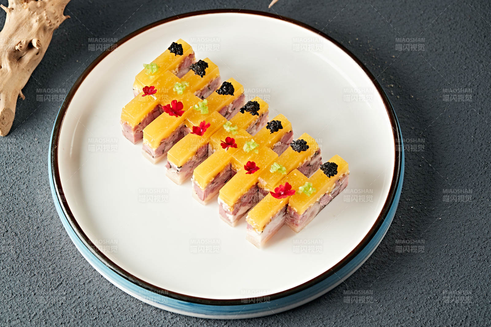 黑松露配五香皮冻压肘花