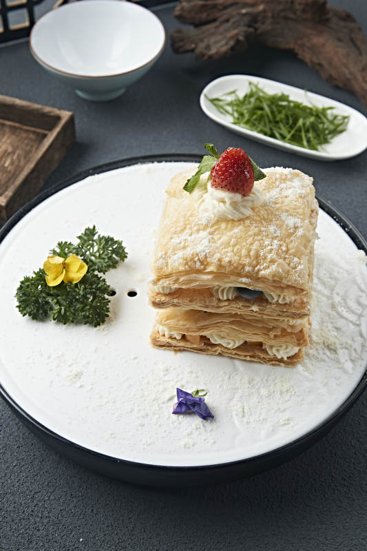 自制糖霜千层奶油酥皮拿破仑蛋糕