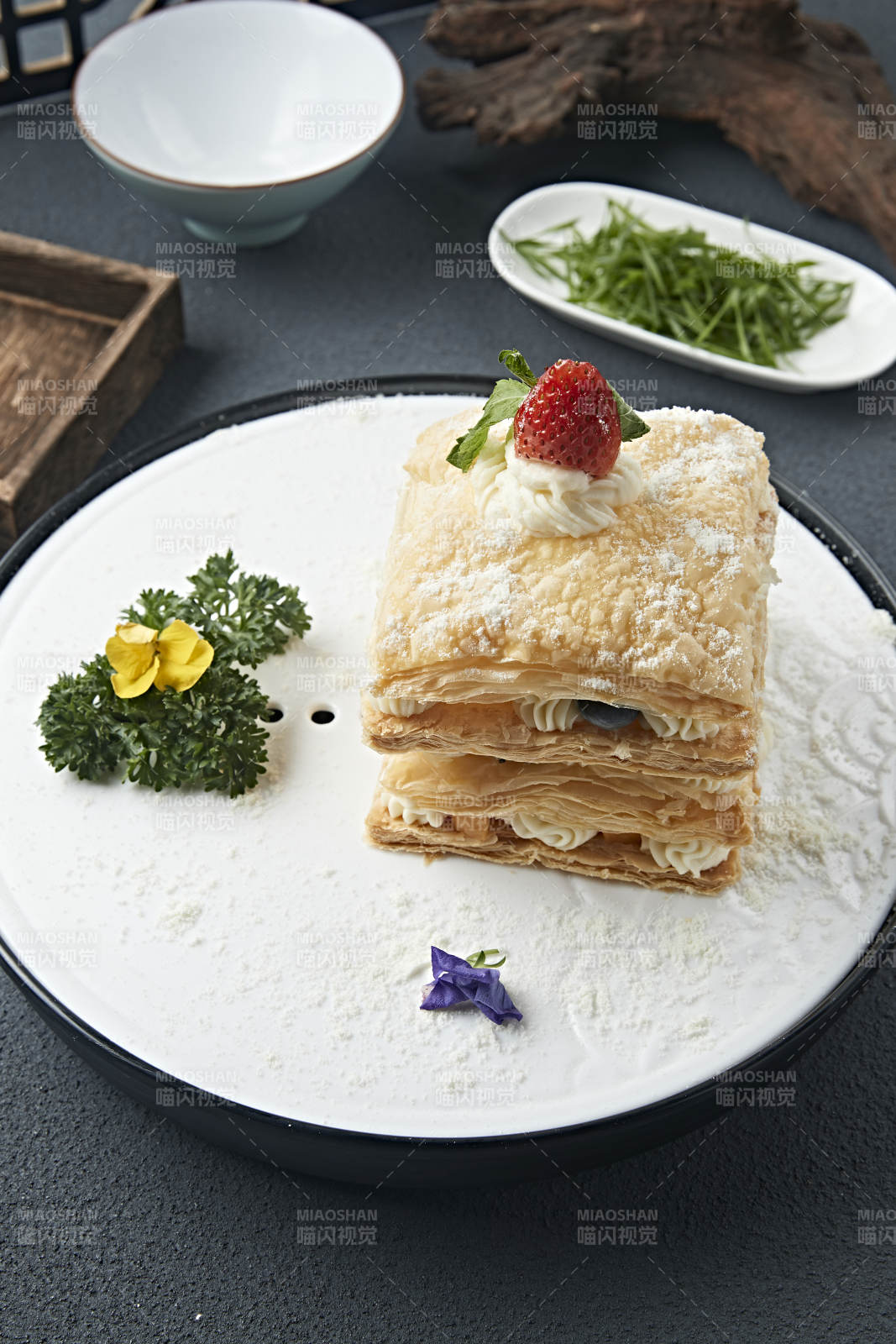 自制糖霜千層奶油酥皮拿破侖蛋糕