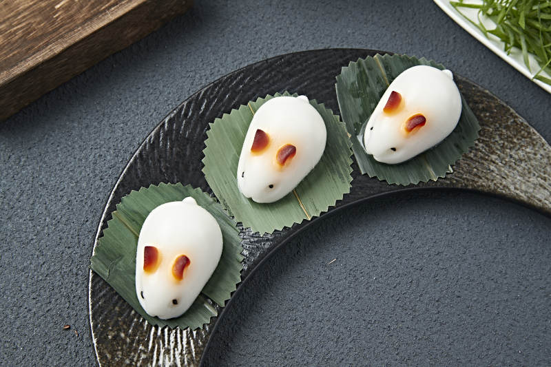 玉兔造型的椰奶布丁