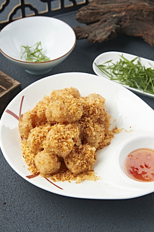 避風塘面包糠炸鮮墨魚丸