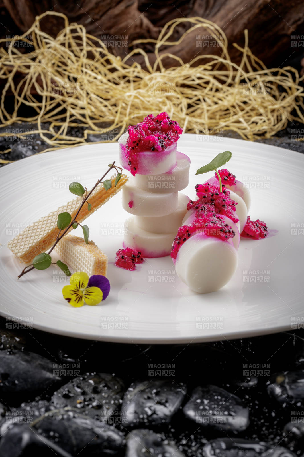 奶香火龙果豆腐