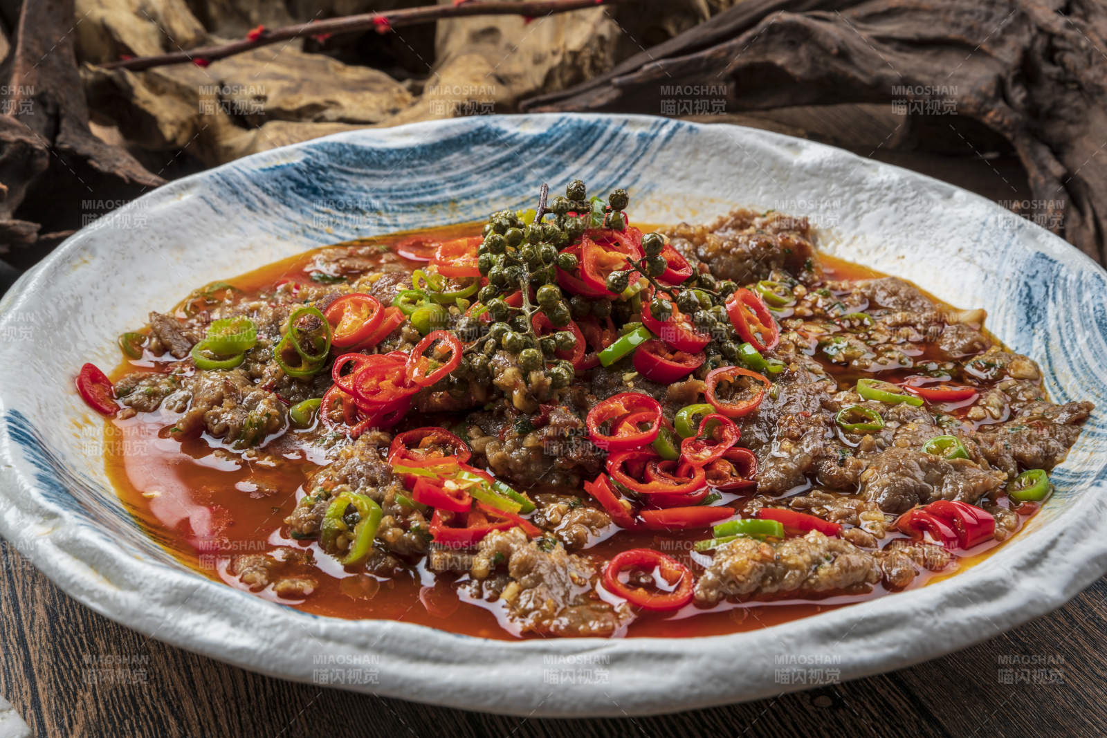 川味红油辣牛肉