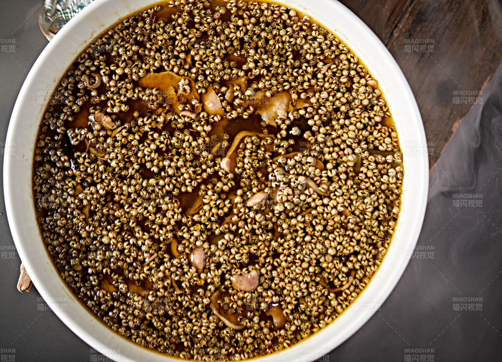 川香味麻椒水煮牛舌