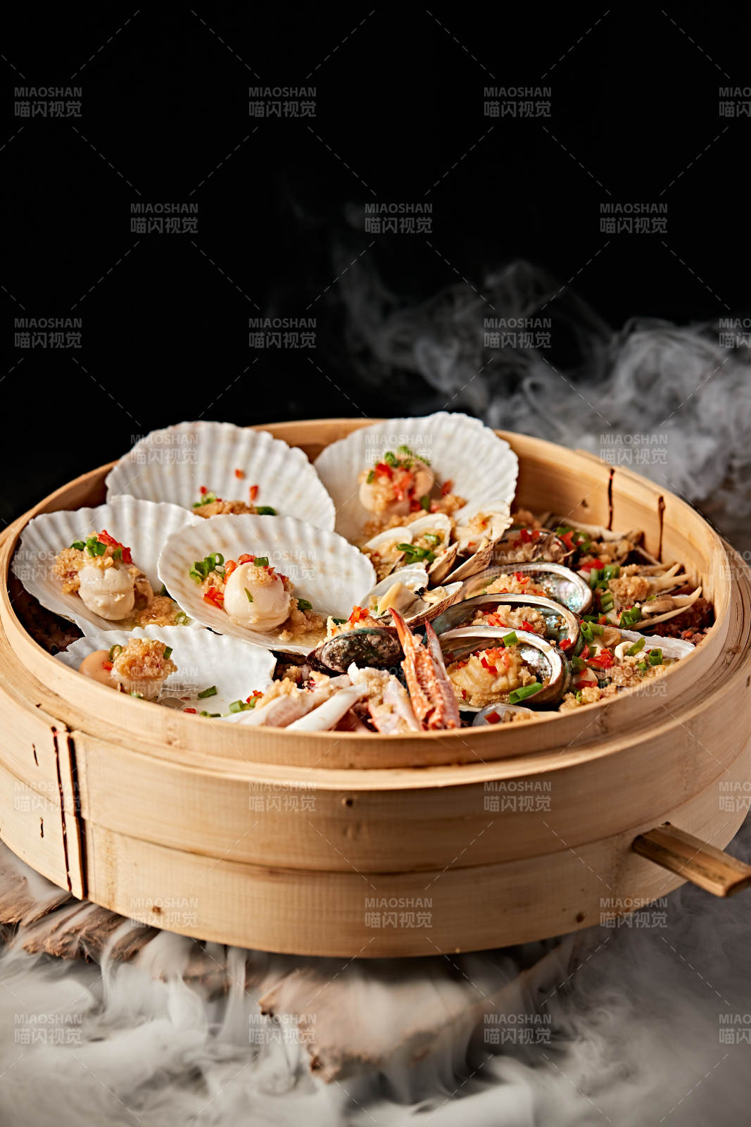 籠屜香蒸蒜蓉香辣海鮮大咖