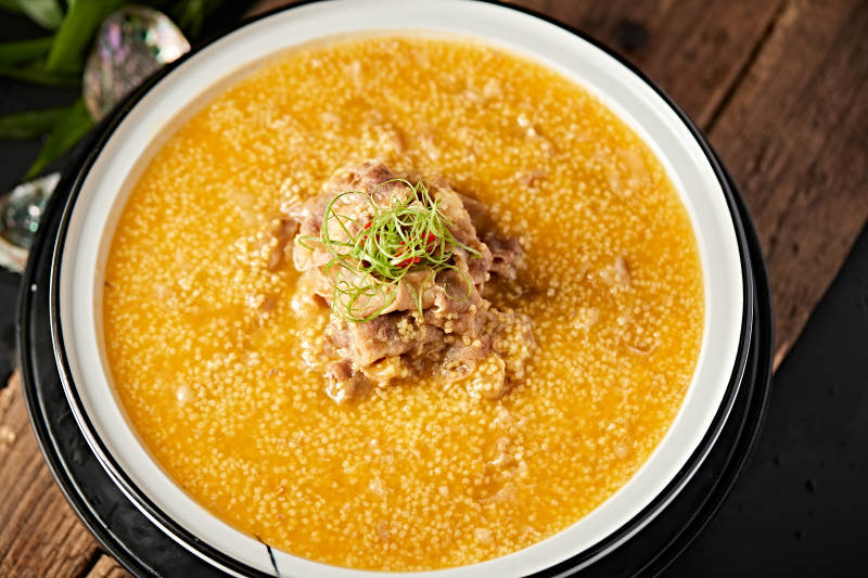 肥牛鲍鱼粒滋补金米粥