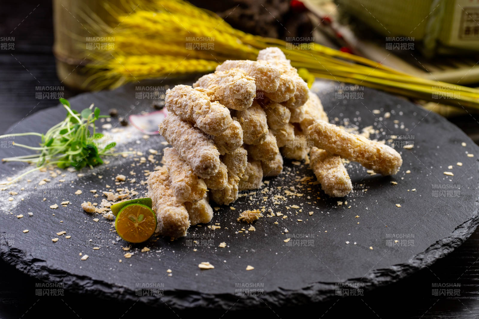 蜜汁麻仁糖粉紅薯