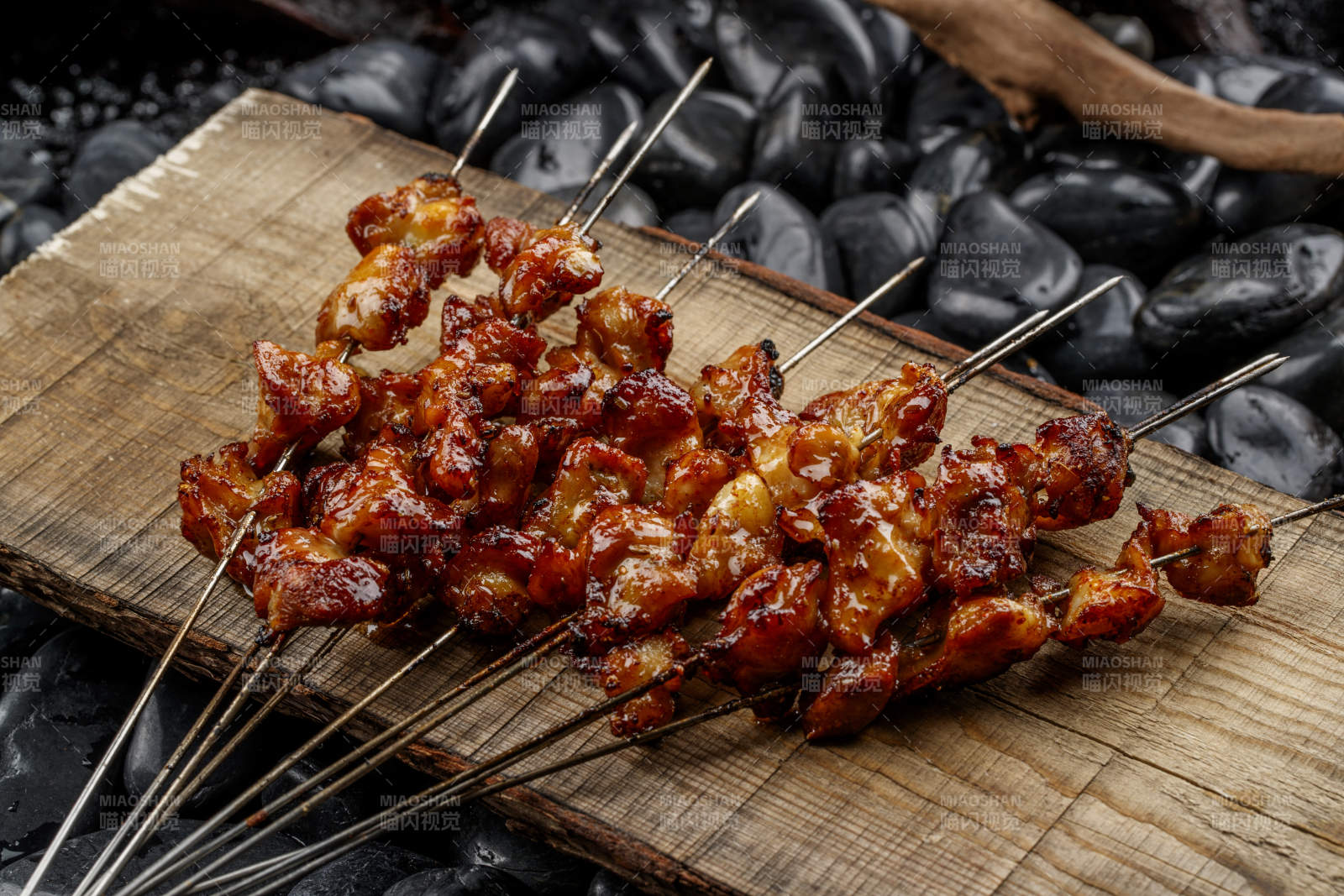 錦州燒烤傳統(tǒng)烤雞脆骨掌中寶