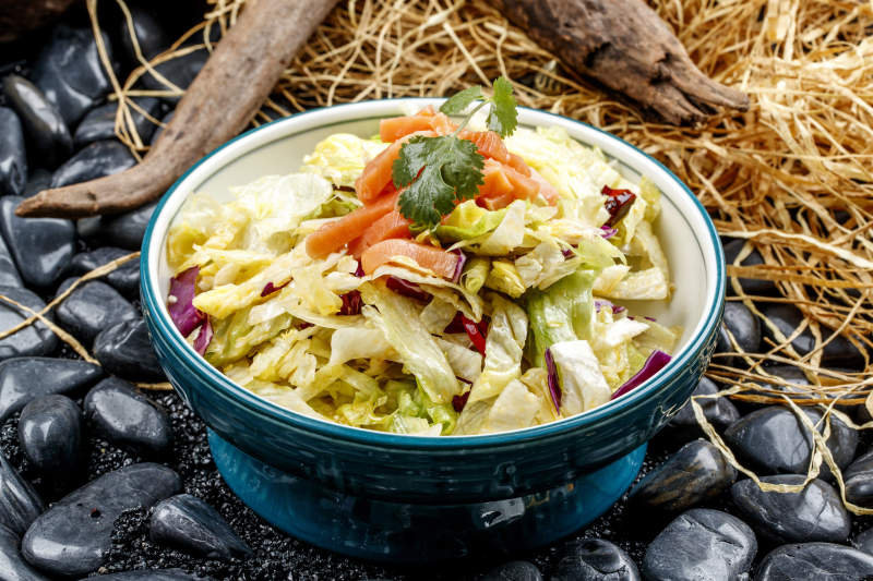 精美涼菜巧拌時蔬三文魚