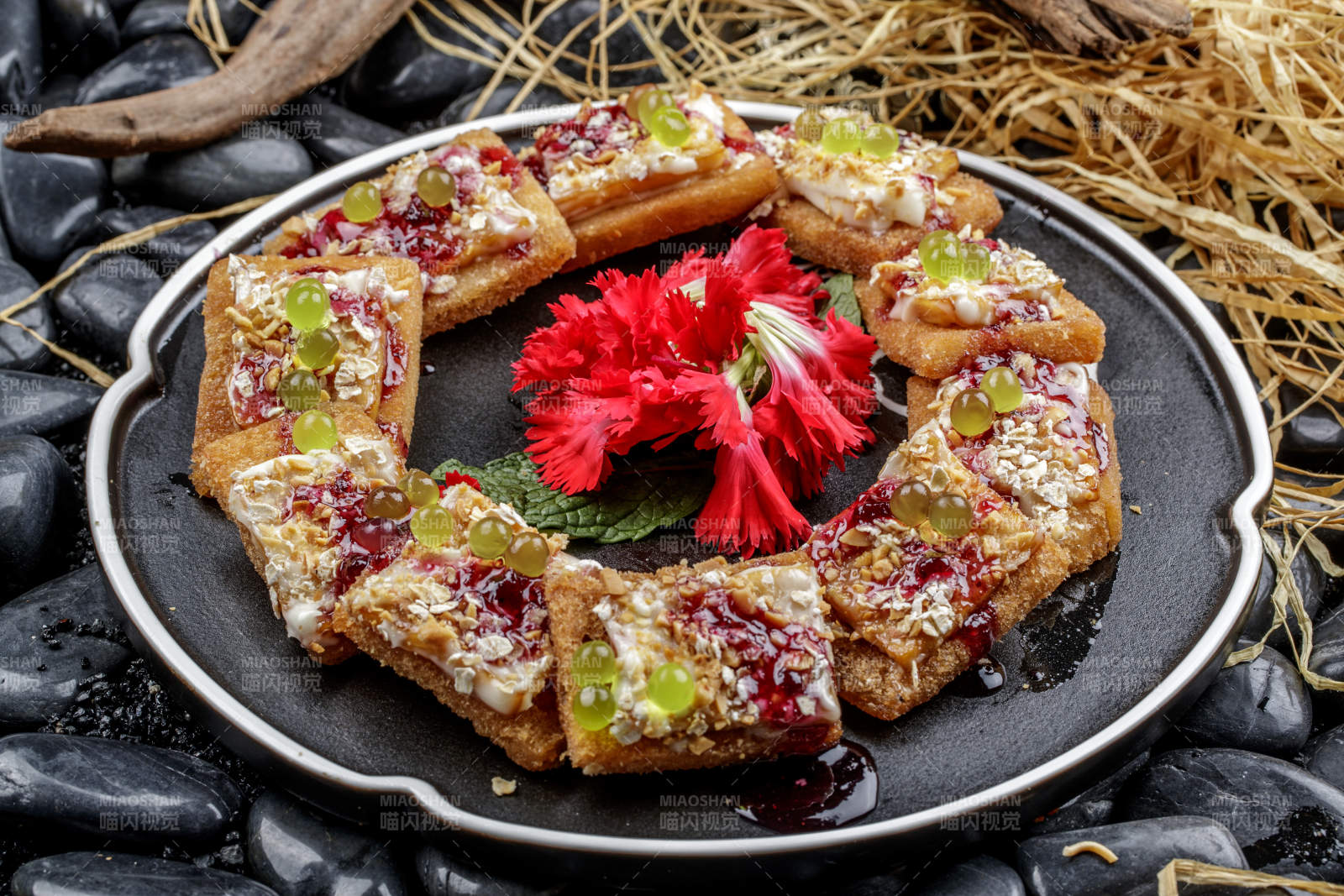 藍莓醬油炸南豆腐