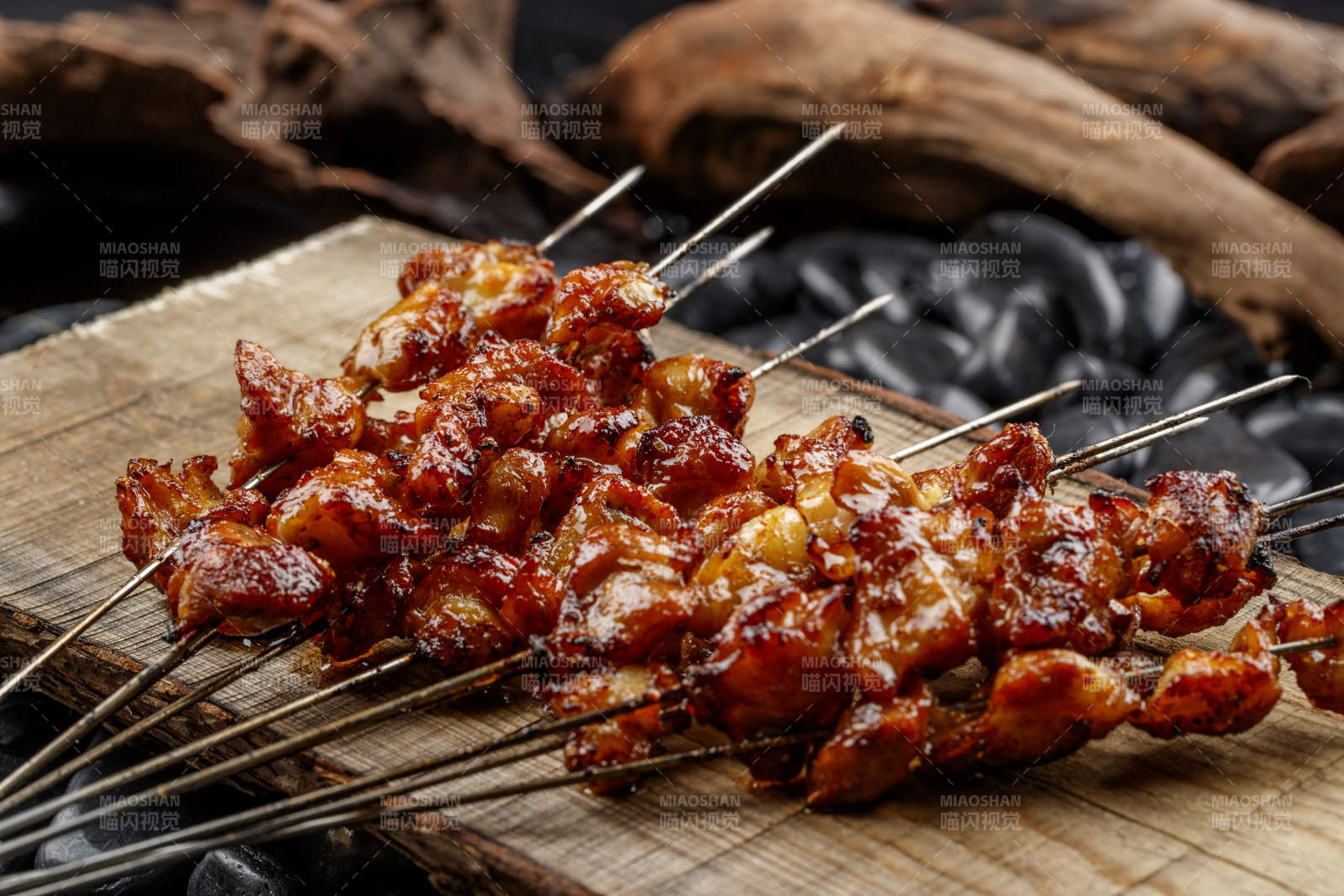 錦州燒烤傳統(tǒng)烤雞脆骨掌中寶