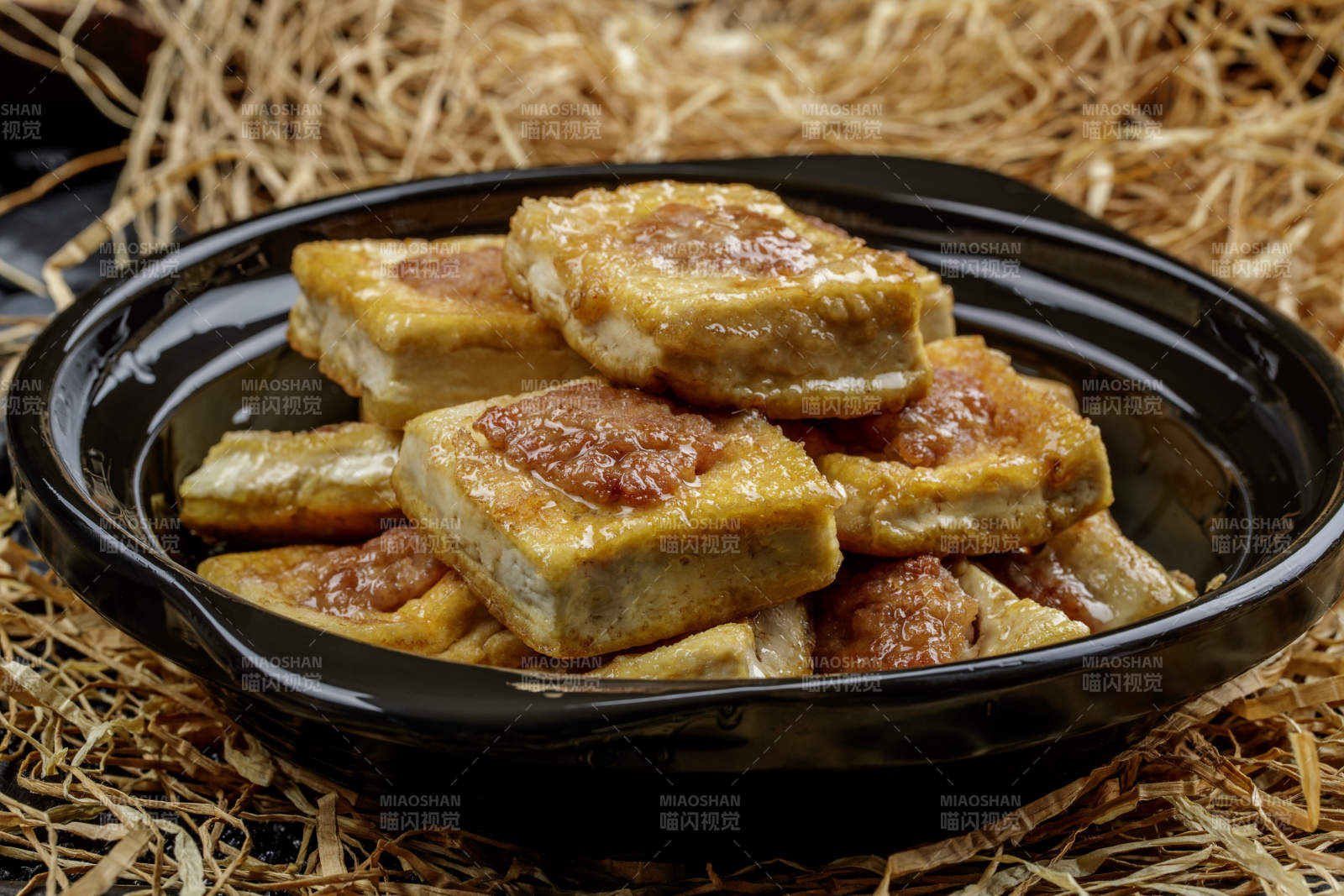 砂鍋五香肉餡豆腐釀