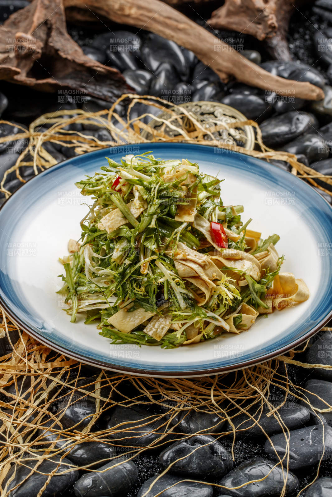 涼菜紅油苦菊拌油皮