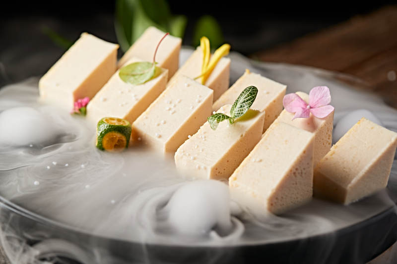 风味自制甜杏仁豆腐