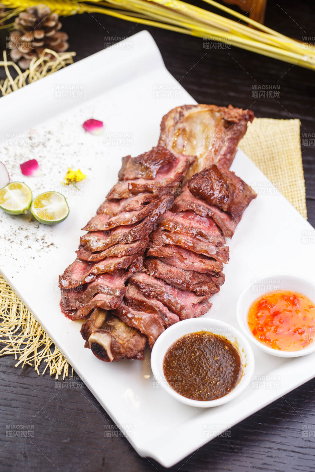 香烤牛肋拆骨肉