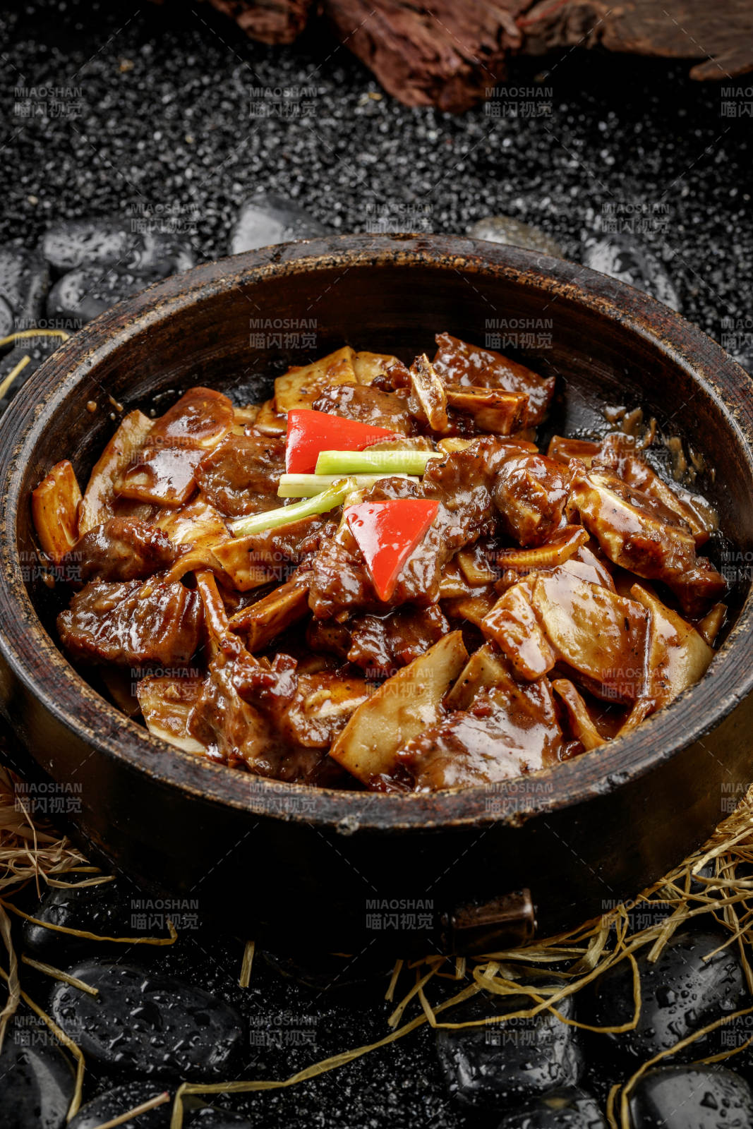 香焖牛仔骨
