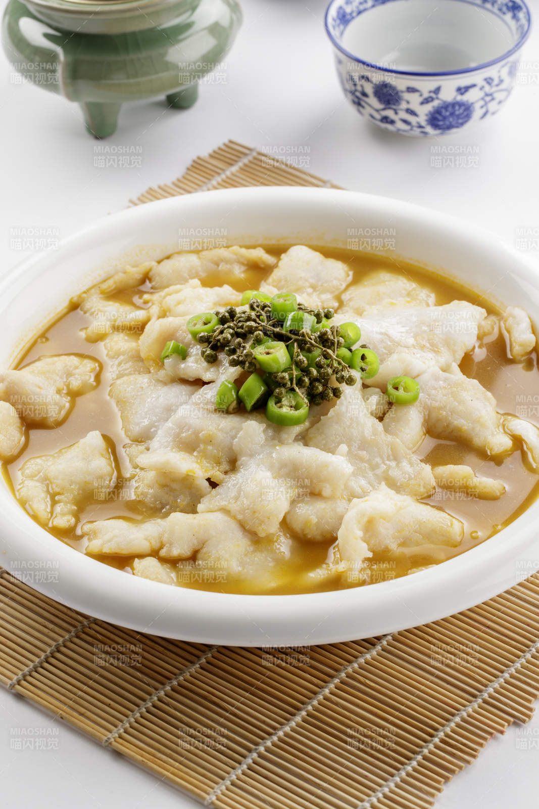 鮮青椒水煮巴沙魚