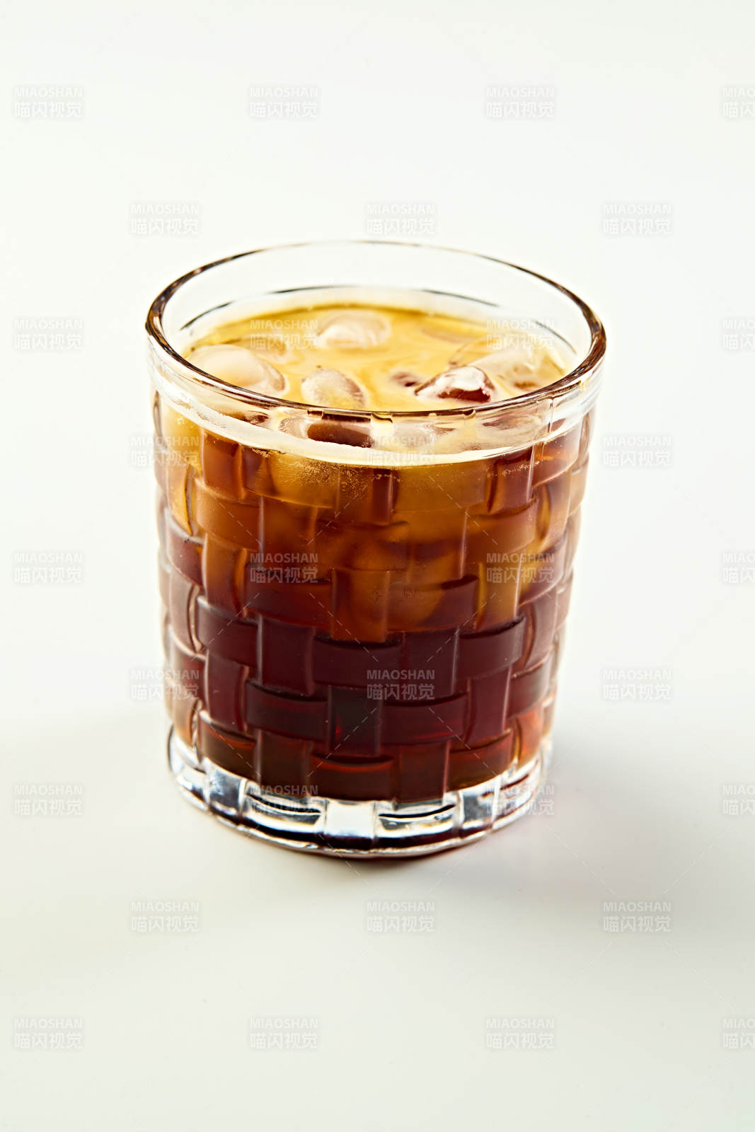 夏日清凉咖啡饮品冰美式