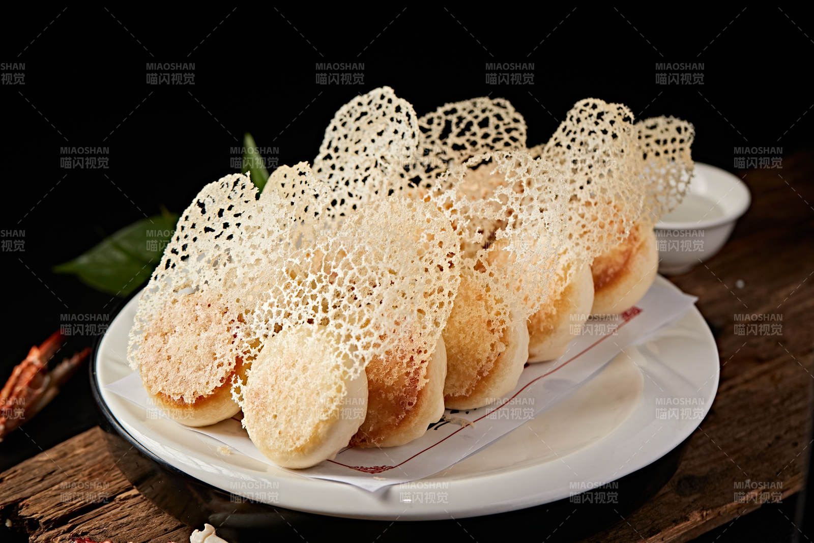 雪花漁網水煎包