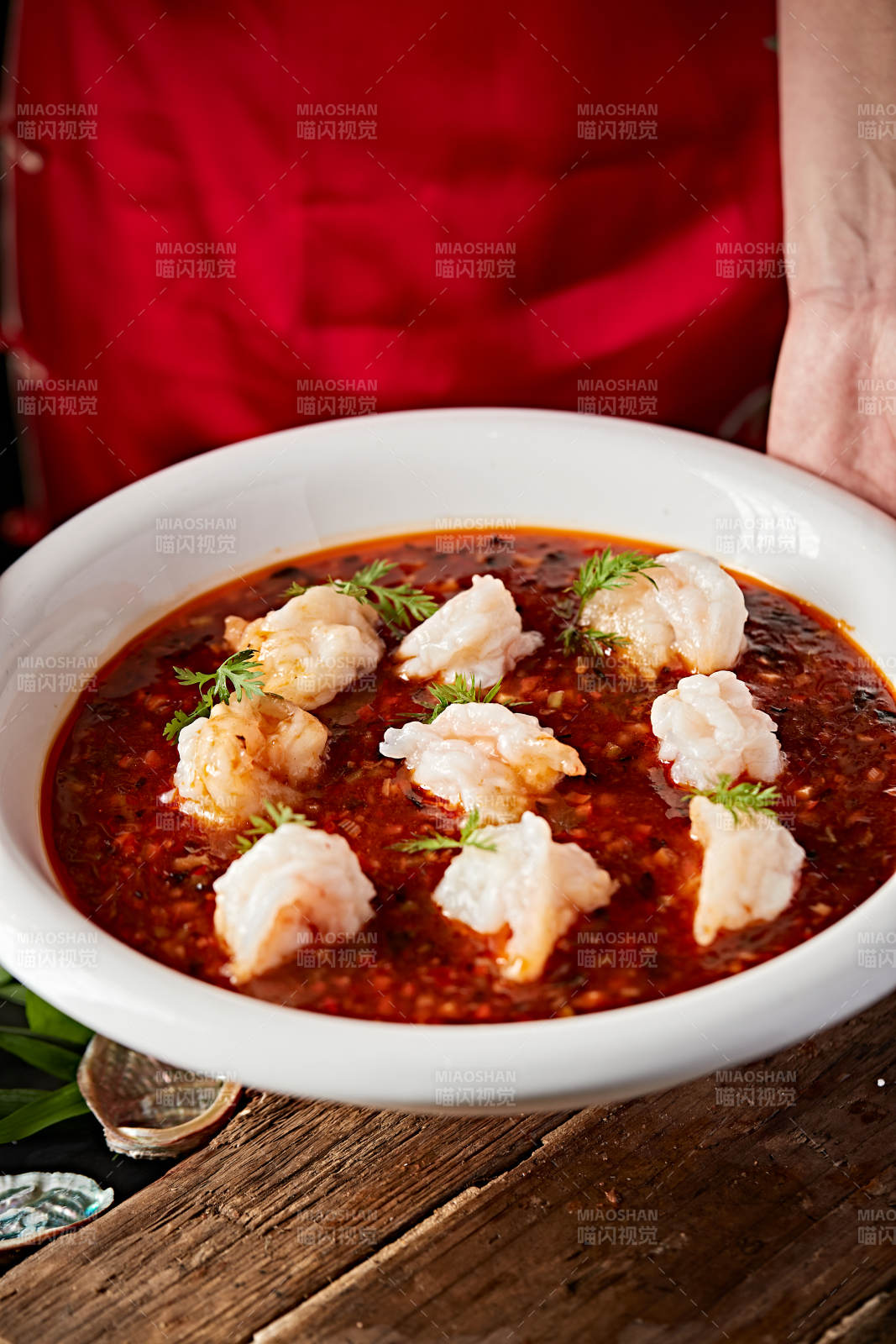 香辣肉醬醸蝦球